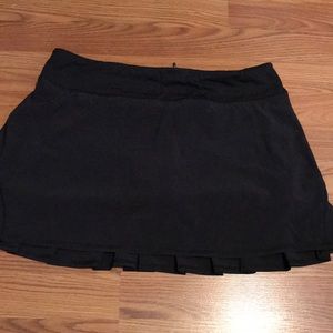 Lululemon pace skirt